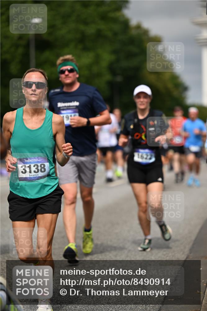 29.06.2025 - hella hamburg halbmarathon Dr. Thomas Lammeyer http://msf.ph/oto/8490914 29.06.2025 10:21:57 Kennedybrücke 1015, 1204, 1274, 1458, 1554, 1622, 1641, 1749, 1982, 2094, 2147, 2259, 2548, 2931, 3138, 3292, 3977, 4218, 4804, 5002, 5004, 5023, 5294, 6254, 6336, 7094, 7258, 7641, 8144, 8351, 8607, 9539, 9798, 10332, 10509, 10677, 10831, 11275, 11372 meine-sportfotos.de