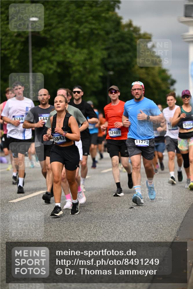 29.06.2025 - hella hamburg halbmarathon Dr. Thomas Lammeyer http://msf.ph/oto/8491249 29.06.2025 10:22:00 Kennedybrücke 1015, 1067, 1204, 1274, 1298, 1458, 1554, 1622, 1641, 1749, 1982, 2094, 2147, 2305, 2548, 2931, 3138, 3292, 3977, 4194, 4218, 4804, 5002, 5004, 5023, 5294, 7094, 7258, 7641, 8144, 8248, 8607, 9539, 9734, 9798, 10332, 10509, 10677, 10831, 11275, 11372 meine-sportfotos.de
