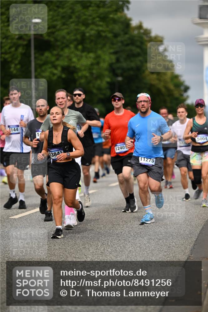 29.06.2025 - hella hamburg halbmarathon Dr. Thomas Lammeyer http://msf.ph/oto/8491256 29.06.2025 10:22:00 Kennedybrücke 1015, 1067, 1204, 1274, 1298, 1458, 1554, 1622, 1641, 1749, 1982, 2094, 2147, 2305, 2548, 2931, 3138, 3292, 3977, 4194, 4218, 4804, 5002, 5004, 5023, 5294, 7094, 7258, 7641, 8144, 8248, 8607, 9539, 9734, 9798, 10332, 10509, 10677, 10831, 11275, 11372 meine-sportfotos.de