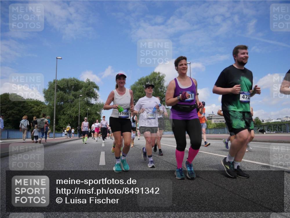 29.06.2025 - hella hamburg halbmarathon Luisa Fischer http://msf.ph/oto/8491342 29.06.2025 11:29:06 Kennedybrücke 10956, 1159, 10957, 46, 472, 2241, 2245, 3551, 4283, 4582, 4644, 4723, 4724, 5081, 5852, 8753 meine-sportfotos.de