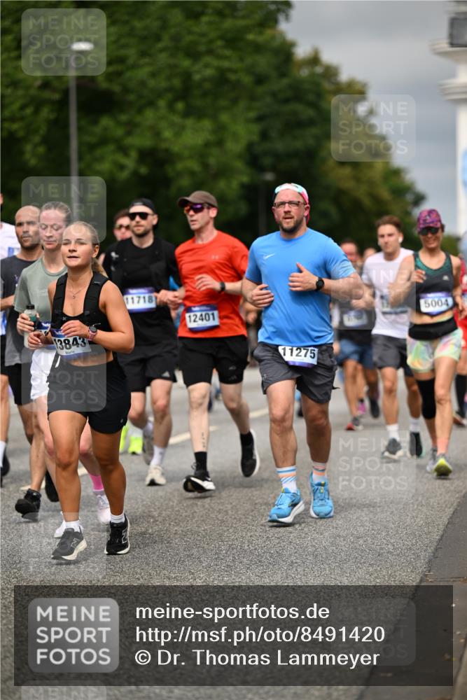 29.06.2025 - hella hamburg halbmarathon Dr. Thomas Lammeyer http://msf.ph/oto/8491420 29.06.2025 10:22:01 Kennedybrücke 1015, 1067, 1274, 1298, 1458, 1554, 1622, 1641, 1749, 1982, 2094, 2147, 2305, 2548, 2931, 3138, 3292, 3977, 4194, 4218, 4804, 5002, 5004, 5023, 5294, 7094, 7258, 7641, 8144, 8248, 8607, 9539, 9586, 9734, 9798, 10332, 10509, 10677, 10831, 11275, 11372 meine-sportfotos.de