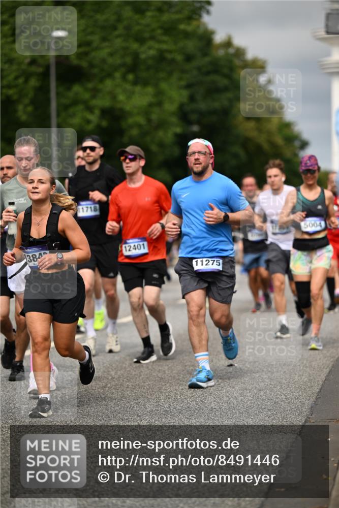 29.06.2025 - hella hamburg halbmarathon Dr. Thomas Lammeyer http://msf.ph/oto/8491446 29.06.2025 10:22:01 Kennedybrücke 1015, 1067, 1274, 1298, 1458, 1554, 1622, 1641, 1749, 1982, 2094, 2147, 2305, 2548, 2931, 3138, 3292, 3977, 4194, 4218, 4804, 5002, 5004, 5023, 5294, 7094, 7258, 7641, 8144, 8248, 8607, 9539, 9586, 9734, 9798, 10332, 10509, 10677, 10831, 11275, 11372 meine-sportfotos.de