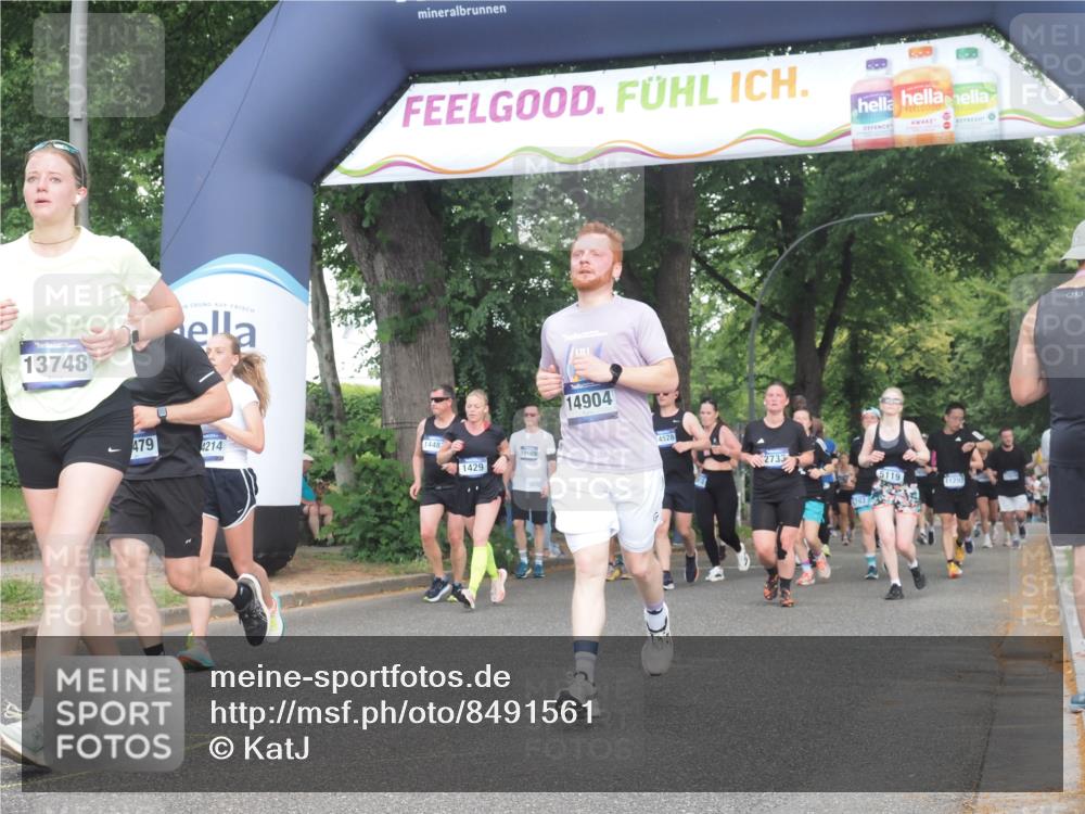 29.06.2025 - hella hamburg halbmarathon KatJ http://msf.ph/oto/8491561 29.06.2025 11:38:11 Zwischen KM18-KM19 1429, 1536, 2733, 4342, 7326, 7679 meine-sportfotos.de