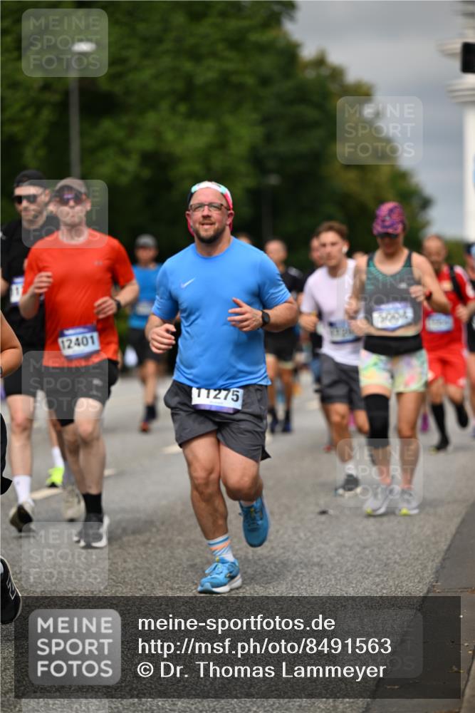 29.06.2025 - hella hamburg halbmarathon Dr. Thomas Lammeyer http://msf.ph/oto/8491563 29.06.2025 10:22:02 Kennedybrücke 1015, 1067, 1274, 1298, 1458, 1554, 1622, 1641, 1749, 1982, 2094, 2147, 2305, 2548, 2931, 3138, 3292, 3977, 4194, 4218, 4804, 5002, 5004, 5023, 5294, 7094, 7258, 7641, 8144, 8248, 8607, 9539, 9586, 9734, 9798, 10332, 10509, 10677, 10831, 11275, 11372 meine-sportfotos.de