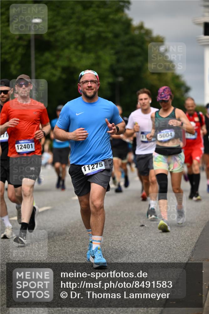 29.06.2025 - hella hamburg halbmarathon Dr. Thomas Lammeyer http://msf.ph/oto/8491583 29.06.2025 10:22:02 Kennedybrücke 1015, 1067, 1274, 1298, 1458, 1554, 1622, 1641, 1749, 1982, 2094, 2147, 2305, 2548, 2931, 3138, 3292, 3977, 4194, 4218, 4804, 5002, 5004, 5023, 5294, 7094, 7258, 7641, 8144, 8248, 8607, 9539, 9586, 9734, 9798, 10332, 10509, 10677, 10831, 11275, 11372 meine-sportfotos.de