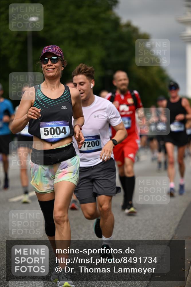 29.06.2025 - hella hamburg halbmarathon Dr. Thomas Lammeyer http://msf.ph/oto/8491734 29.06.2025 10:22:04 Kennedybrücke 1015, 1067, 1274, 1298, 1458, 1554, 1622, 1641, 1749, 1982, 2094, 2147, 2305, 2548, 2931, 3138, 3292, 3977, 4194, 4738, 4804, 5002, 5004, 5023, 5294, 7094, 7641, 8144, 8248, 8607, 9539, 9586, 9717, 9734, 9798, 10332, 10509, 10677, 10831, 11275, 11372 meine-sportfotos.de