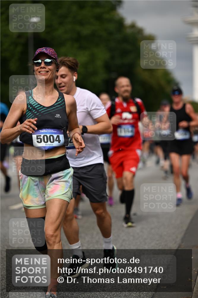 29.06.2025 - hella hamburg halbmarathon Dr. Thomas Lammeyer http://msf.ph/oto/8491740 29.06.2025 10:22:05 Kennedybrücke 1015, 1067, 1274, 1298, 1458, 1477, 1554, 1622, 1641, 1749, 1982, 2094, 2147, 2305, 2548, 2931, 3138, 3292, 3977, 4194, 4738, 4804, 5002, 5004, 5023, 5294, 7094, 7641, 7649, 8144, 8248, 8607, 9539, 9586, 9717, 9734, 9798, 10332, 10509, 10677, 10831, 11275, 11372 meine-sportfotos.de