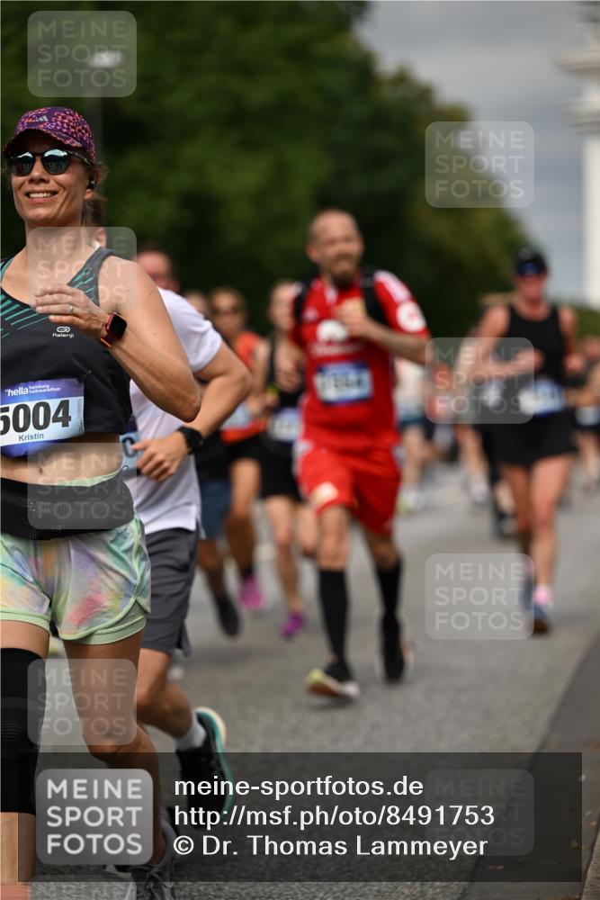 29.06.2025 - hella hamburg halbmarathon Dr. Thomas Lammeyer http://msf.ph/oto/8491753 29.06.2025 10:22:05 Kennedybrücke 1015, 1067, 1274, 1298, 1458, 1477, 1554, 1622, 1641, 1749, 1982, 2094, 2147, 2305, 2548, 2931, 3138, 3292, 3977, 4194, 4738, 4804, 5002, 5004, 5023, 5294, 7094, 7641, 7649, 8144, 8248, 8607, 9539, 9586, 9717, 9734, 9798, 10332, 10509, 10677, 10831, 11275, 11372 meine-sportfotos.de