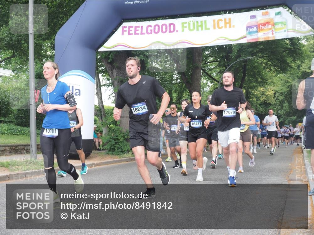 29.06.2025 - hella hamburg halbmarathon KatJ http://msf.ph/oto/8491842 29.06.2025 11:38:18 Zwischen KM18-KM19 1026, 1429, 1536, 2733, 3074, 3823, 5119, 5610, 6066, 6793 meine-sportfotos.de