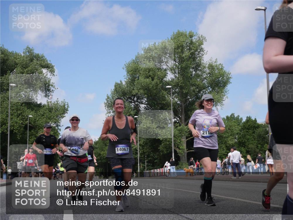 29.06.2025 - hella hamburg halbmarathon Luisa Fischer http://msf.ph/oto/8491891 29.06.2025 11:29:36 Kennedybrücke 13918, 1446, 12145, 401, 14067, 2116, 1446, 2118, 3290, 3820, 3821, 4015, 4016, 6693, 7400, 7663, 8019, 8729, 8734, 10095 meine-sportfotos.de