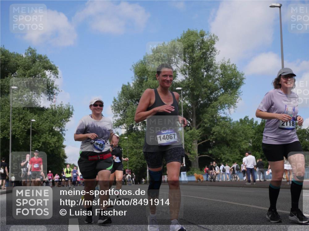 29.06.2025 - hella hamburg halbmarathon Luisa Fischer http://msf.ph/oto/8491914 29.06.2025 11:29:37 Kennedybrücke 13913, 446, 401, 14067, 2118, 1446, 2118, 3290, 3820, 3821, 4015, 4016, 6693, 7400, 7663, 8019, 8729, 8734, 10095 meine-sportfotos.de