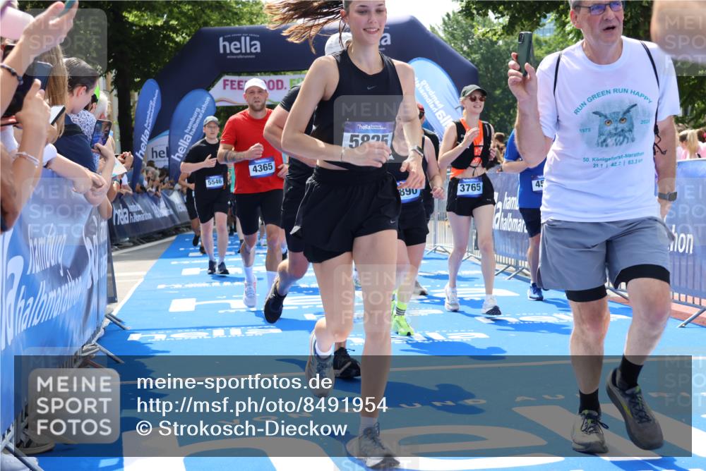 29.06.2025 - hella hamburg halbmarathon Strokosch-Dieckow http://msf.ph/oto/8491954 29.06.2025 11:30:54 Ziel 1305, 1890, 3765, 4008, 4010, 4365, 4570, 5546, 5581, 5825, 7531, 8187, 9342, 9883, 10203, 11462, 11783, 13910, 14301, 14494, 16001, 17186, 17696, 17706, 18927 meine-sportfotos.de