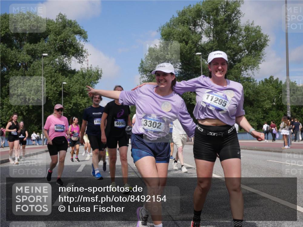 29.06.2025 - hella hamburg halbmarathon Luisa Fischer http://msf.ph/oto/8492154 29.06.2025 11:30:47 Kennedybrücke 9864, 5632, 1482, 4690, 3302, 11295, 3, 2666, 3083, 3084, 3302, 3556, 4690, 5090, 5542, 5590, 5864, 8178, 9355, 9864, 10226, 10802 meine-sportfotos.de