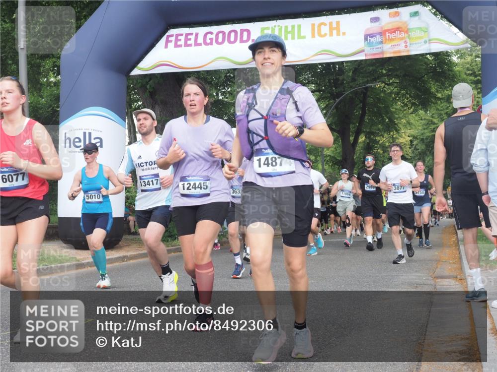29.06.2025 - hella hamburg halbmarathon KatJ http://msf.ph/oto/8492306 29.06.2025 11:38:32 Zwischen KM18-KM19 2998, 3077, 3638, 4595, 5010, 8158 meine-sportfotos.de