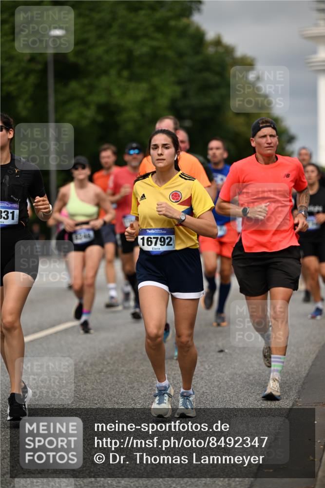29.06.2025 - hella hamburg halbmarathon Dr. Thomas Lammeyer http://msf.ph/oto/8492347 29.06.2025 10:22:14 Kennedybrücke 1067, 1268, 1298, 1477, 1554, 1641, 1982, 2087, 2147, 2305, 2548, 2634, 3482, 3977, 4194, 4738, 4804, 5002, 5004, 5023, 5290, 5294, 6332, 7094, 7160, 7413, 7641, 7649, 7838, 7882, 7883, 8144, 8248, 9539, 9586, 9717, 9734, 9798, 9834, 9844, 10174, 10332, 10831, 10908, 10946, 11275, 11352 meine-sportfotos.de