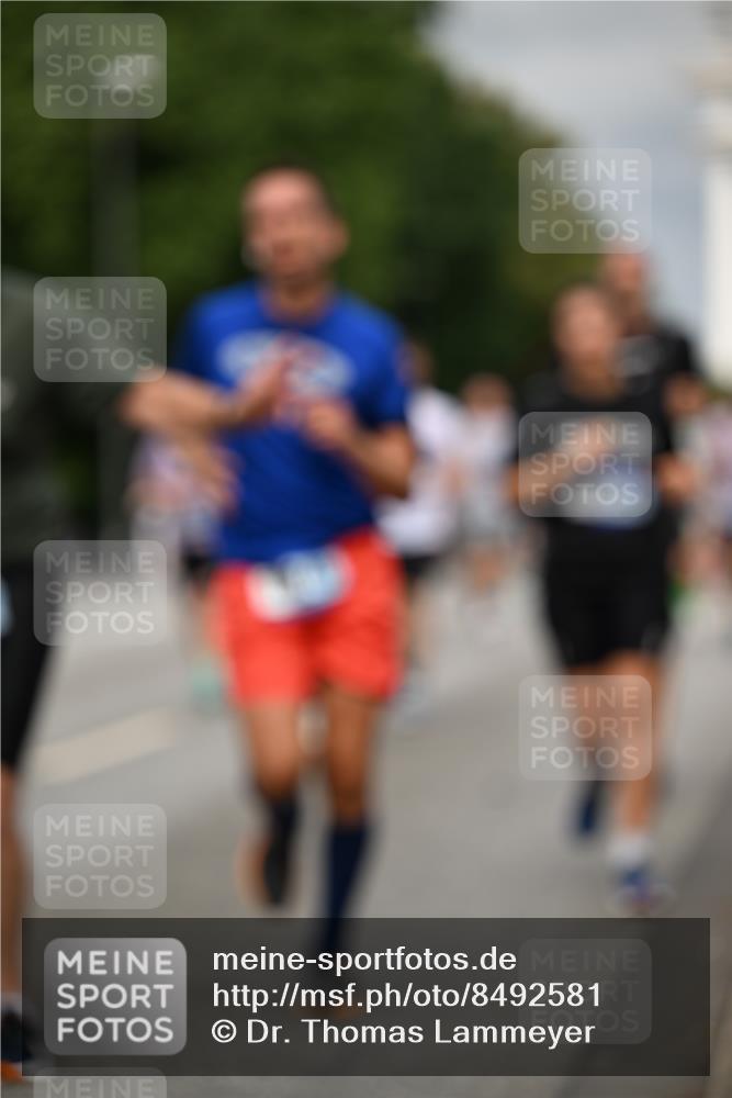 29.06.2025 - hella hamburg halbmarathon Dr. Thomas Lammeyer http://msf.ph/oto/8492581 29.06.2025 10:22:17 Kennedybrücke 1067, 1268, 1298, 1477, 1554, 1641, 1820, 1982, 2087, 2147, 2305, 2548, 2634, 3125, 3482, 3977, 4194, 4738, 4804, 5023, 5290, 5294, 5909, 6332, 7094, 7160, 7413, 7641, 7649, 7838, 7882, 7883, 8248, 9539, 9586, 9717, 9734, 9798, 9834, 9844, 10174, 10332, 10659, 10831, 10908, 10946, 11352 meine-sportfotos.de