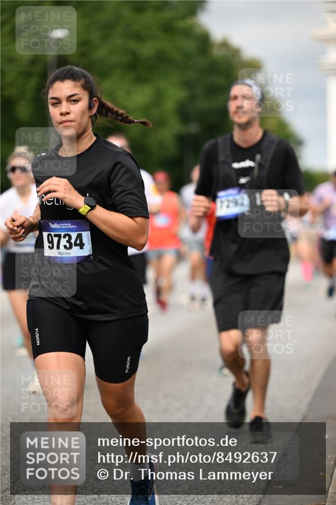 29.06.2025 - hella hamburg halbmarathon Dr. Thomas Lammeyer http://msf.ph/oto/8492637 29.06.2025 10:22:18 Kennedybrücke 1067, 1268, 1298, 1477, 1554, 1641, 1820, 1982, 2087, 2147, 2305, 2548, 2634, 3125, 3482, 3977, 4194, 4738, 4804, 5023, 5290, 5294, 5909, 6332, 7094, 7160, 7413, 7641, 7649, 7838, 7882, 7883, 8248, 9539, 9586, 9717, 9734, 9798, 9834, 9844, 10174, 10332, 10659, 10831, 10908, 10946, 11352 meine-sportfotos.de
