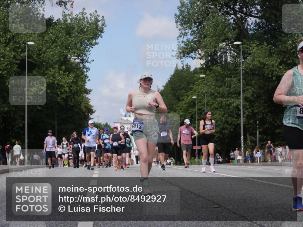 29.06.2025 - hella hamburg halbmarathon Luisa Fischer http://msf.ph/oto/8492927 29.06.2025 11:33:12 Kennedybrücke 14740, 7782, 6813, 9942, 4908, 6813, 8470 meine-sportfotos.de