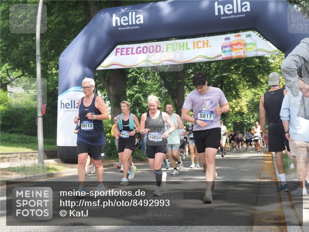 29.06.2025 - hella hamburg halbmarathon KatJ http://msf.ph/oto/8492993 29.06.2025 11:38:54 Zwischen KM18-KM19 1695, 2398, 4748, 5817, 6911, 6931 meine-sportfotos.de