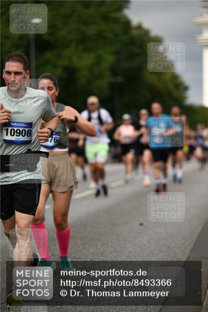29.06.2025 - hella hamburg halbmarathon Dr. Thomas Lammeyer http://msf.ph/oto/8493366 29.06.2025 10:22:27 Kennedybrücke 1067, 1234, 1268, 1298, 1477, 1820, 2087, 2305, 2335, 2634, 2821, 3125, 3482, 4194, 4738, 5290, 5909, 6332, 7160, 7413, 7649, 7838, 7882, 7883, 8248, 8341, 9222, 9539, 9586, 9717, 9734, 9834, 9844, 10174, 10659, 10831, 10908, 10946, 11352 meine-sportfotos.de