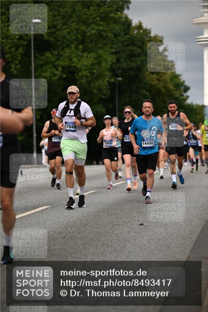 29.06.2025 - hella hamburg halbmarathon Dr. Thomas Lammeyer http://msf.ph/oto/8493417 29.06.2025 10:22:28 Kennedybrücke 1067, 1234, 1268, 1298, 1477, 1820, 2087, 2305, 2335, 2634, 2821, 3125, 3482, 4123, 4194, 4738, 5290, 5909, 6332, 7160, 7413, 7445, 7649, 7838, 7882, 7883, 8067, 8248, 8341, 9222, 9586, 9717, 9734, 9834, 9844, 10174, 10659, 10908, 10946, 11352 meine-sportfotos.de