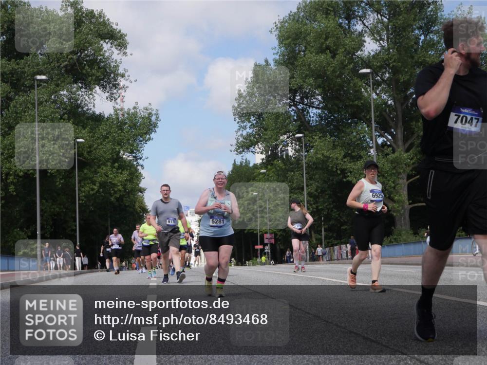 29.06.2025 - hella hamburg halbmarathon Luisa Fischer http://msf.ph/oto/8493468 29.06.2025 11:34:31 Kennedybrücke 5281, 9170, 6929, 7047, 5281, 6929, 7047, 7048, 9599 meine-sportfotos.de