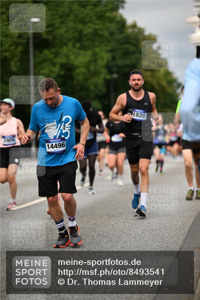 29.06.2025 - hella hamburg halbmarathon Dr. Thomas Lammeyer http://msf.ph/oto/8493541 29.06.2025 10:22:32 Kennedybrücke 1234, 1268, 1477, 1820, 2087, 2335, 2634, 2821, 3125, 3482, 4123, 4383, 4738, 5290, 5909, 6332, 7121, 7160, 7413, 7445, 7649, 7838, 7882, 7883, 8067, 8341, 9222, 9276, 9717, 9834, 9844, 10174, 10659, 10908, 10946, 11352 meine-sportfotos.de