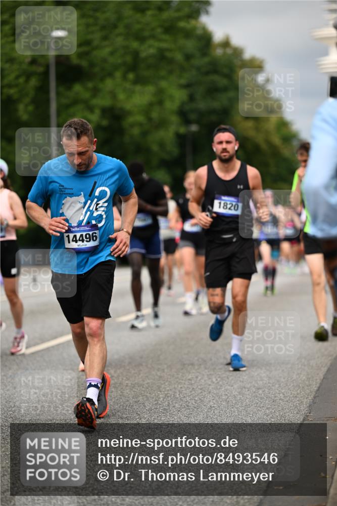 29.06.2025 - hella hamburg halbmarathon Dr. Thomas Lammeyer http://msf.ph/oto/8493546 29.06.2025 10:22:32 Kennedybrücke 1234, 1268, 1477, 1820, 2087, 2335, 2634, 2821, 3125, 3482, 4123, 4383, 4738, 5290, 5909, 6332, 7121, 7160, 7413, 7445, 7649, 7838, 7882, 7883, 8067, 8341, 9222, 9276, 9717, 9834, 9844, 10174, 10659, 10908, 10946, 11352 meine-sportfotos.de