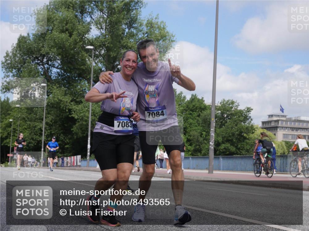 29.06.2025 - hella hamburg halbmarathon Luisa Fischer http://msf.ph/oto/8493565 29.06.2025 11:34:47 Kennedybrücke 7083, 7084, 1737, 2328, 7083, 7084, 7418 meine-sportfotos.de