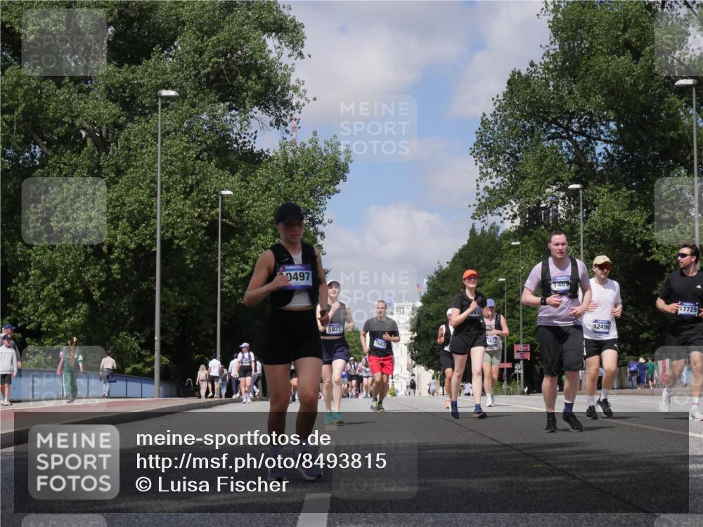 29.06.2025 - hella hamburg halbmarathon Luisa Fischer http://msf.ph/oto/8493815 29.06.2025 11:35:29 Kennedybrücke 9497, 5931, 9, 5683, 932, 1673, 489, 12496, 7725, 1944, 3703, 5931, 5932, 7804, 7805, 10497 meine-sportfotos.de