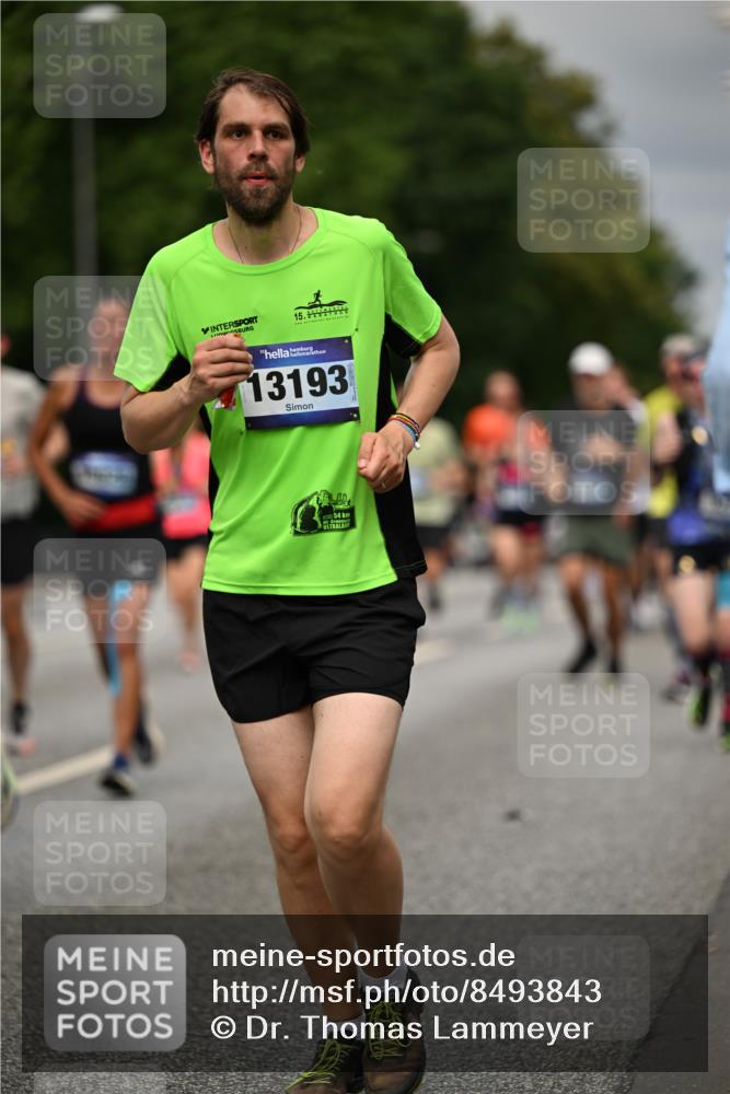 29.06.2025 - hella hamburg halbmarathon Dr. Thomas Lammeyer http://msf.ph/oto/8493843 29.06.2025 10:22:36 Kennedybrücke 1234, 1268, 1820, 2087, 2335, 2634, 2821, 3125, 3202, 3482, 4123, 4383, 5290, 5611, 5733, 5909, 6332, 7121, 7160, 7413, 7445, 7838, 7882, 7883, 8067, 8341, 8665, 9222, 9276, 9505, 9834, 9844, 10174, 10467, 10502, 10659, 10856, 10908, 10946, 11020, 11352 meine-sportfotos.de