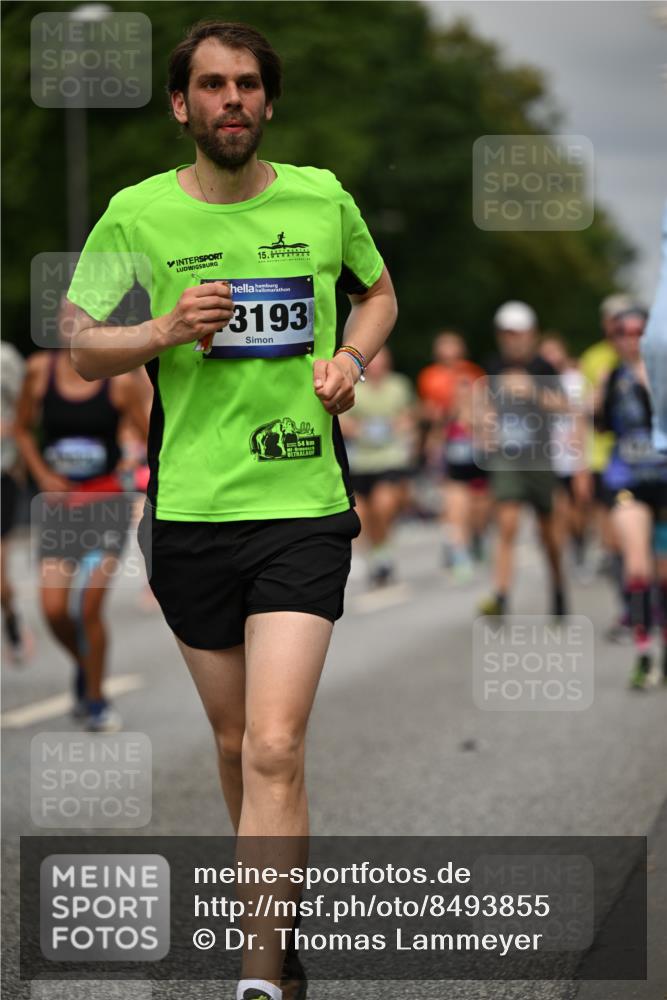 29.06.2025 - hella hamburg halbmarathon Dr. Thomas Lammeyer http://msf.ph/oto/8493855 29.06.2025 10:22:36 Kennedybrücke 1234, 1268, 1820, 2087, 2335, 2634, 2821, 3125, 3202, 3482, 4123, 4383, 5290, 5611, 5733, 5909, 6332, 7121, 7160, 7413, 7445, 7838, 7882, 7883, 8067, 8341, 8665, 9222, 9276, 9505, 9834, 9844, 10174, 10467, 10502, 10659, 10856, 10908, 10946, 11020, 11352 meine-sportfotos.de