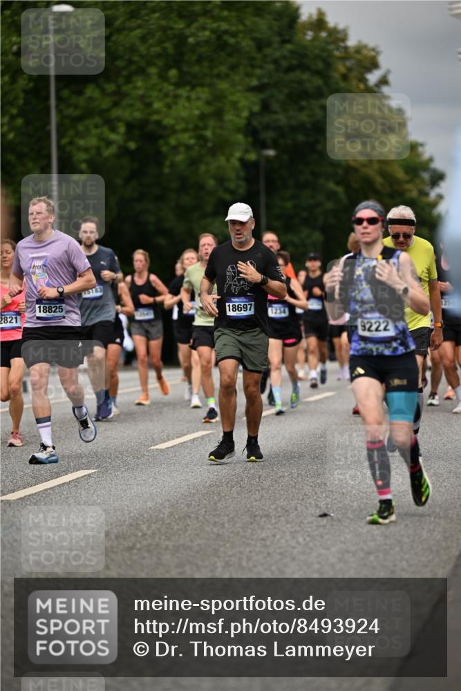 29.06.2025 - hella hamburg halbmarathon Dr. Thomas Lammeyer http://msf.ph/oto/8493924 29.06.2025 10:22:37 Kennedybrücke 1234, 1268, 1820, 2335, 2634, 2821, 3125, 3202, 4123, 4383, 5611, 5733, 5909, 6332, 6413, 7121, 7160, 7413, 7445, 7838, 7883, 8067, 8341, 8665, 9222, 9276, 9505, 9844, 10174, 10467, 10502, 10659, 10856, 10908, 10946, 11020, 11352 meine-sportfotos.de