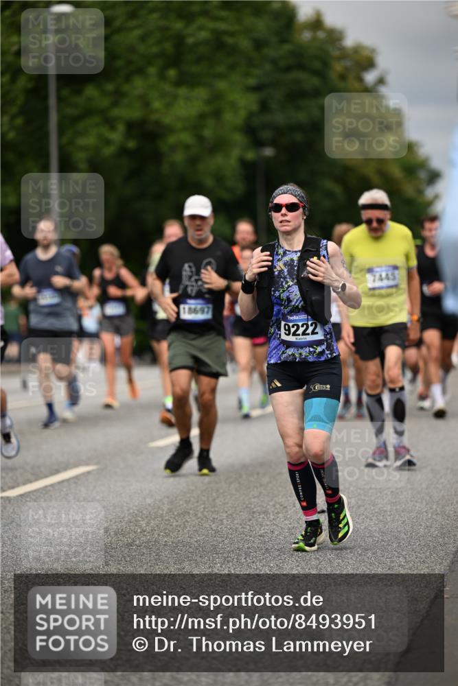 29.06.2025 - hella hamburg halbmarathon Dr. Thomas Lammeyer http://msf.ph/oto/8493951 29.06.2025 10:22:38 Kennedybrücke 1234, 1268, 1820, 2335, 2634, 2821, 3125, 3202, 4123, 4383, 5264, 5266, 5611, 5733, 5909, 6413, 7121, 7413, 7445, 7838, 7883, 8067, 8341, 8665, 9222, 9276, 9505, 9844, 10174, 10467, 10502, 10659, 10856, 10908, 10946, 11020 meine-sportfotos.de