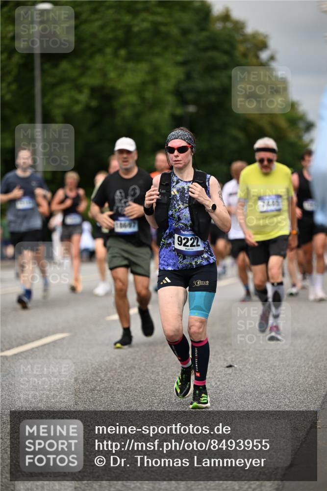 29.06.2025 - hella hamburg halbmarathon Dr. Thomas Lammeyer http://msf.ph/oto/8493955 29.06.2025 10:22:38 Kennedybrücke 1234, 1268, 1820, 2335, 2634, 2821, 3125, 3202, 4123, 4383, 5264, 5266, 5611, 5733, 5909, 6413, 7121, 7413, 7445, 7838, 7883, 8067, 8341, 8665, 9222, 9276, 9505, 9844, 10174, 10467, 10502, 10659, 10856, 10908, 10946, 11020 meine-sportfotos.de