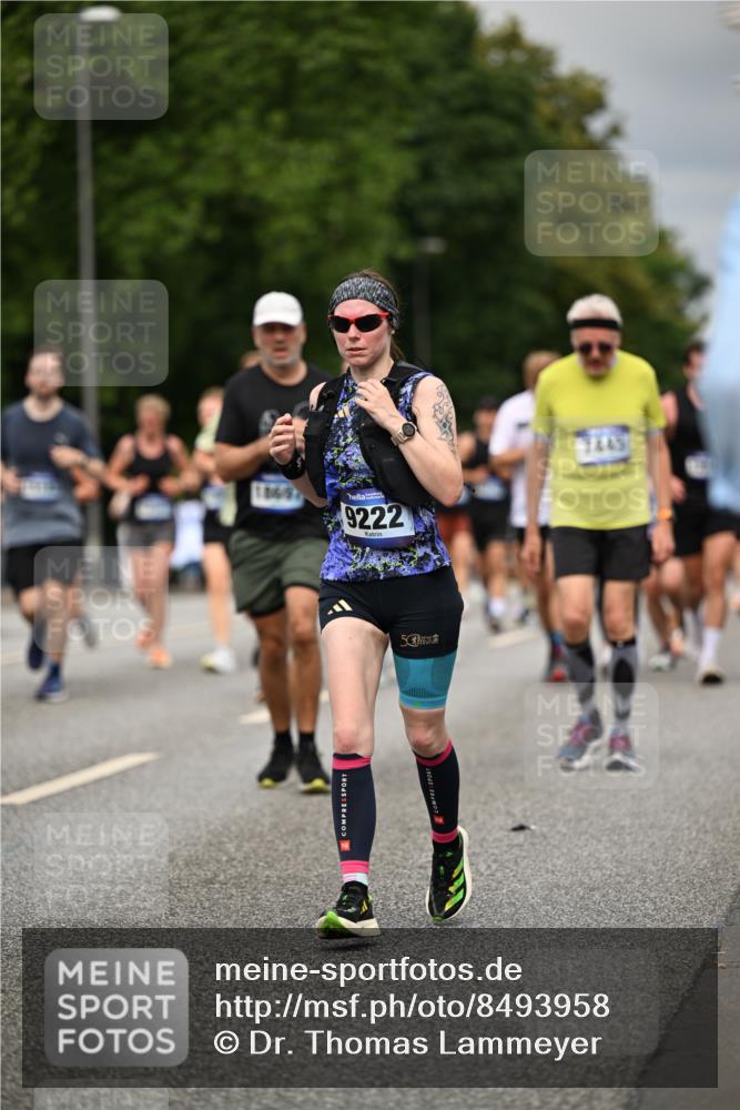 29.06.2025 - hella hamburg halbmarathon Dr. Thomas Lammeyer http://msf.ph/oto/8493958 29.06.2025 10:22:39 Kennedybrücke 1234, 1521, 1820, 2335, 2634, 2821, 3125, 3202, 4123, 4383, 5264, 5266, 5611, 5733, 5909, 6413, 7121, 7413, 7445, 7838, 8067, 8341, 8665, 9222, 9276, 9505, 9844, 10174, 10467, 10502, 10659, 10856, 10908, 10946, 11020 meine-sportfotos.de