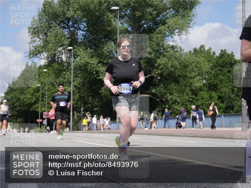 29.06.2025 - hella hamburg halbmarathon Luisa Fischer http://msf.ph/oto/8493976 29.06.2025 11:36:10 Kennedybrücke 13840, 1560, 1560, 3327, 3642, 3657 meine-sportfotos.de