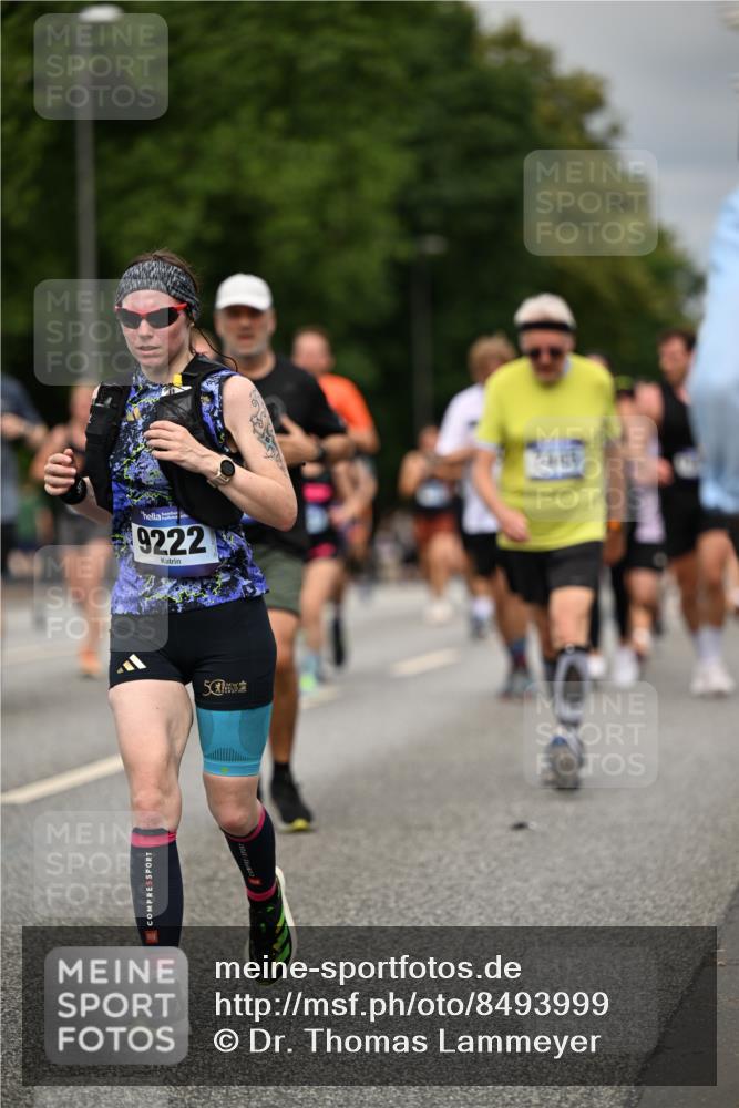 29.06.2025 - hella hamburg halbmarathon Dr. Thomas Lammeyer http://msf.ph/oto/8493999 29.06.2025 10:22:39 Kennedybrücke 1234, 1521, 1820, 2335, 2634, 2821, 3125, 3202, 4123, 4383, 5264, 5266, 5611, 5733, 5909, 6413, 7121, 7413, 7445, 7838, 8067, 8341, 8665, 9222, 9276, 9505, 9844, 10174, 10467, 10502, 10659, 10856, 10908, 10946, 11020 meine-sportfotos.de