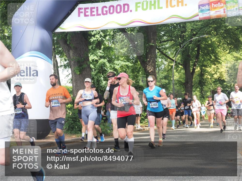 29.06.2025 - hella hamburg halbmarathon KatJ http://msf.ph/oto/8494077 29.06.2025 11:39:25 Zwischen KM18-KM19 1023, 1789, 1966, 2162, 3140, 4866, 4895, 5265 meine-sportfotos.de