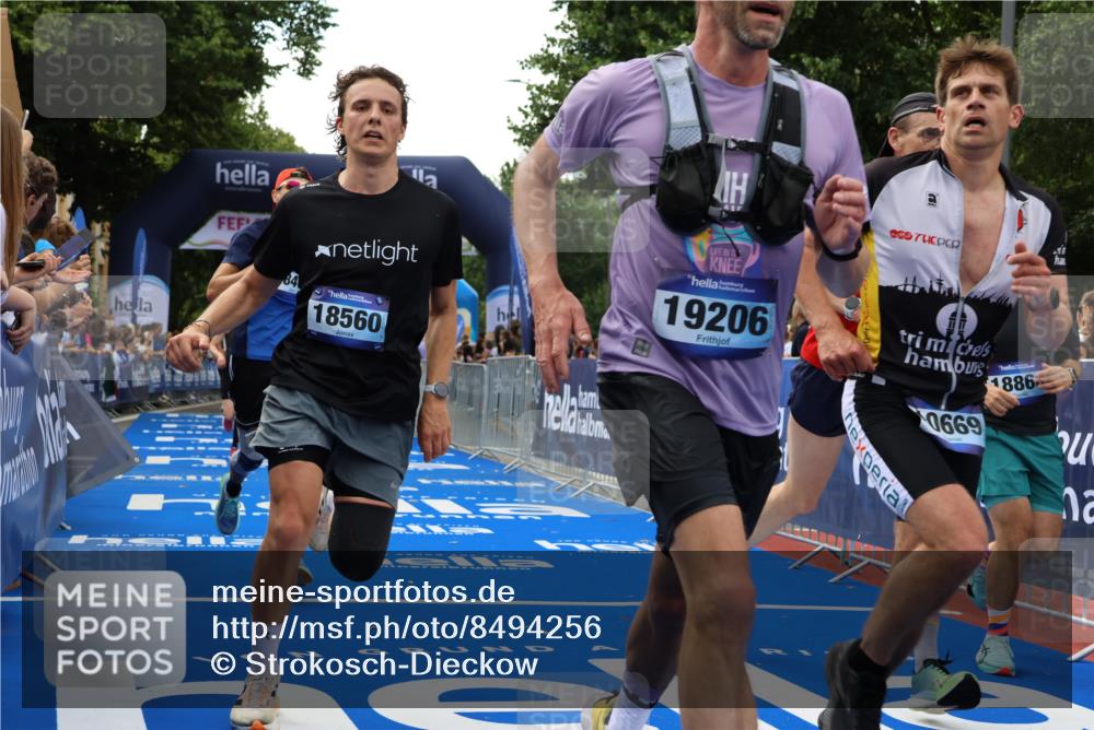 29.06.2025 - hella hamburg halbmarathon Strokosch-Dieckow http://msf.ph/oto/8494256 29.06.2025 10:44:39 Ziel 1468, 1782, 1941, 2365, 2402, 2970, 3305, 3785, 4270, 4991, 5476, 6490, 6495, 7710, 10669, 12711, 14351, 14798, 14816, 15185, 15233, 15862, 16224, 17251, 18107, 18437, 18464, 18539, 18560, 18868, 19206 meine-sportfotos.de