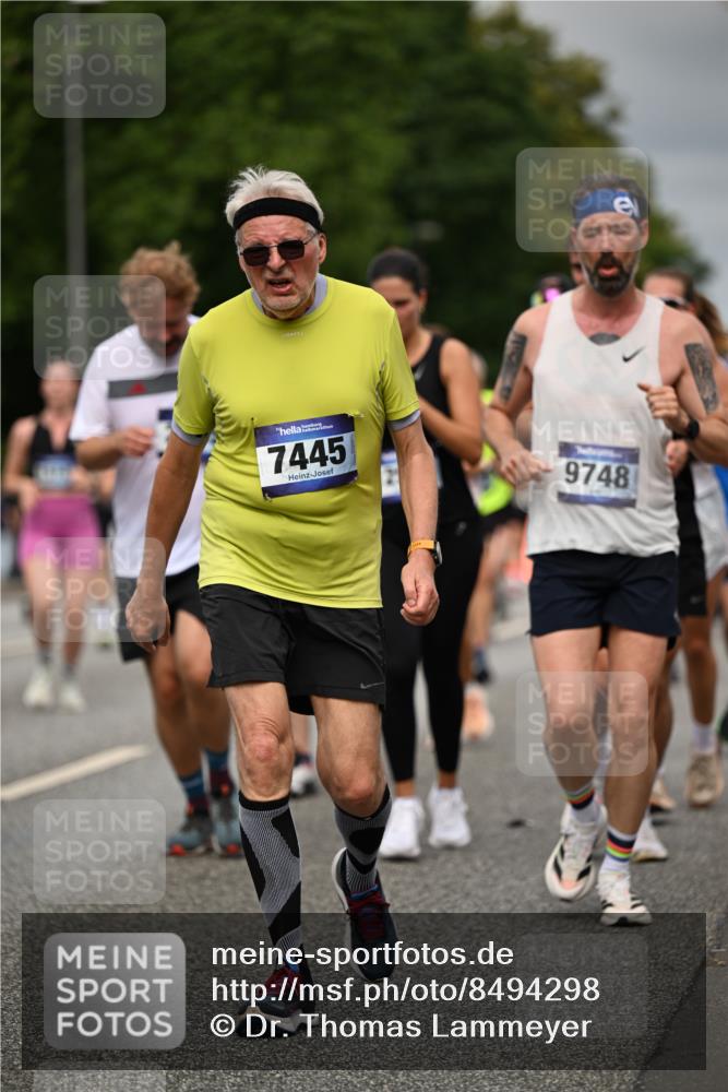 29.06.2025 - hella hamburg halbmarathon Dr. Thomas Lammeyer http://msf.ph/oto/8494298 29.06.2025 10:22:43 Kennedybrücke 1234, 1521, 1820, 2335, 2634, 2821, 3125, 3202, 3591, 4123, 4383, 5049, 5264, 5266, 5611, 5733, 5909, 5910, 6413, 7121, 7214, 7413, 7445, 7454, 8067, 8341, 8665, 9222, 9276, 9505, 10467, 10502, 10659, 10856, 11020 meine-sportfotos.de