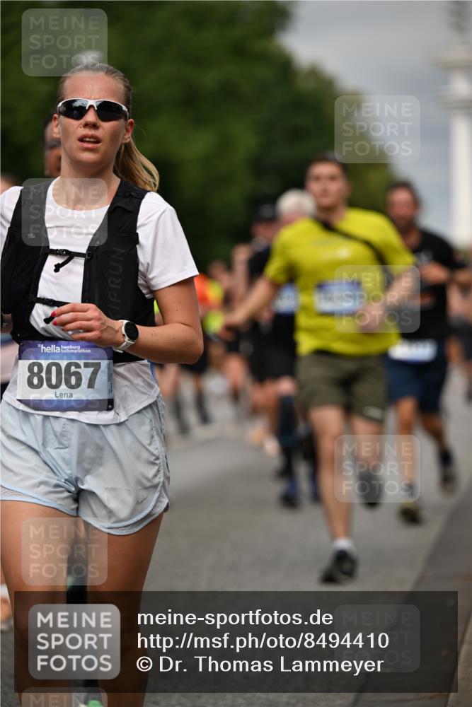 29.06.2025 - hella hamburg halbmarathon Dr. Thomas Lammeyer http://msf.ph/oto/8494410 29.06.2025 10:22:46 Kennedybrücke 1234, 1521, 1820, 2335, 2821, 3125, 3202, 3321, 3591, 3592, 4123, 4383, 5049, 5264, 5266, 5611, 5733, 5909, 5910, 6413, 7121, 7214, 7445, 7454, 8067, 8341, 8665, 8799, 9222, 9276, 9505, 9549, 9658, 10172, 10467, 10502, 10659, 10856, 11020 meine-sportfotos.de