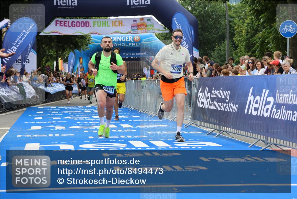 29.06.2025 - hella hamburg halbmarathon Strokosch-Dieckow http://msf.ph/oto/8494473 29.06.2025 10:41:51 Ziel 1169, 1763, 7092, 7363, 8694, 10415, 11765, 14346, 15521, 15935, 16507 meine-sportfotos.de