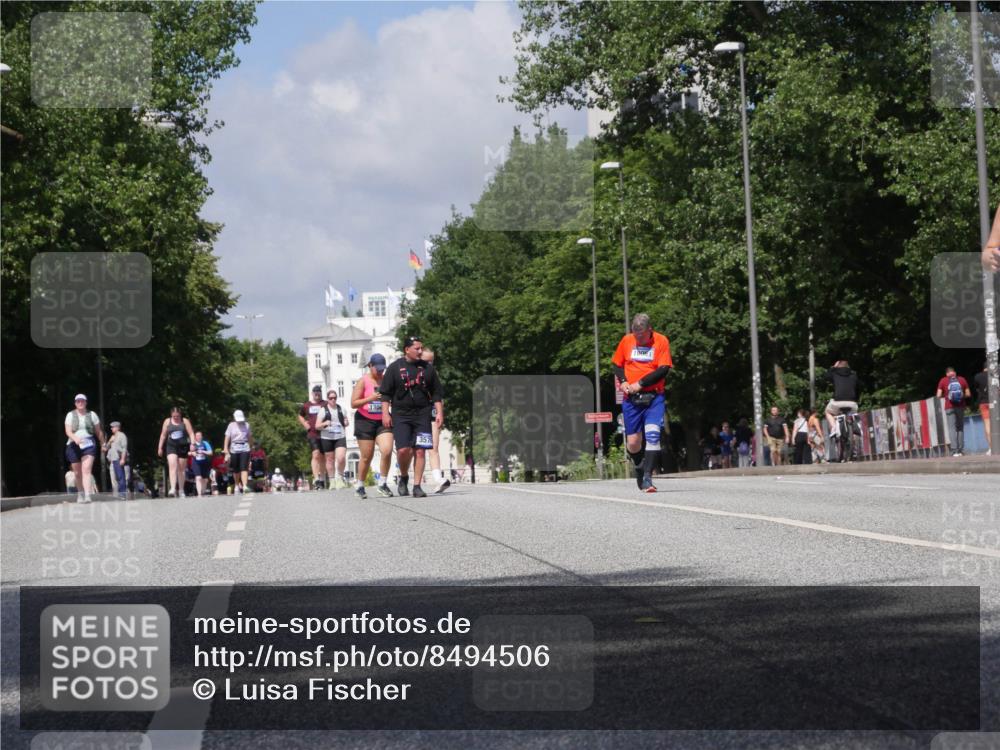 29.06.2025 - hella hamburg halbmarathon Luisa Fischer http://msf.ph/oto/8494506 29.06.2025 11:37:27 Kennedybrücke 1308, 3576, 1567, 5662, 6340, 7102, 7104, 10424 meine-sportfotos.de