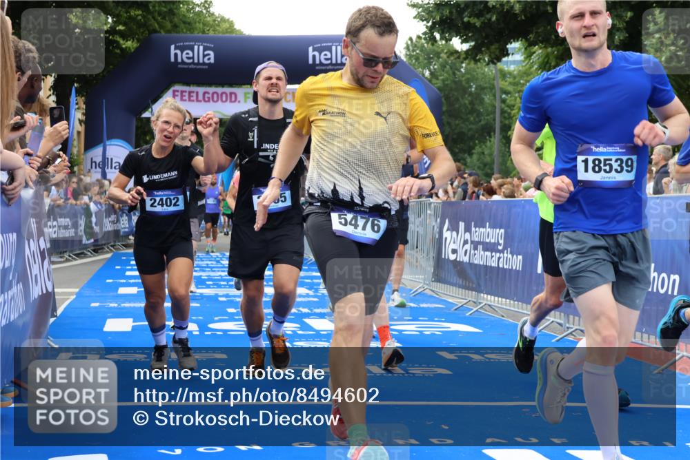 29.06.2025 - hella hamburg halbmarathon Strokosch-Dieckow http://msf.ph/oto/8494602 29.06.2025 10:44:35 Ziel 1468, 1782, 2365, 2402, 3305, 4991, 5476, 6490, 6495, 7322, 7710, 8928, 10669, 12554, 12711, 14351, 14464, 14798, 14816, 15185, 15233, 15862, 16224, 17097, 18107, 18437, 18464, 18539, 18560, 18765, 18868, 19206 meine-sportfotos.de