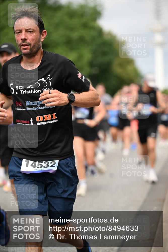 29.06.2025 - hella hamburg halbmarathon Dr. Thomas Lammeyer http://msf.ph/oto/8494633 29.06.2025 10:22:49 Kennedybrücke 1234, 1521, 2335, 2821, 3202, 3321, 3591, 3592, 4123, 4383, 5049, 5264, 5266, 5611, 5733, 5910, 6413, 7121, 7214, 7445, 7454, 8067, 8341, 8665, 8799, 9222, 9276, 9505, 9549, 9658, 10172, 10467, 10502, 10687, 10856, 11020 meine-sportfotos.de