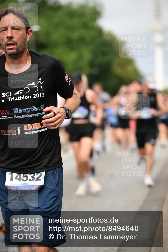 29.06.2025 - hella hamburg halbmarathon Dr. Thomas Lammeyer http://msf.ph/oto/8494640 29.06.2025 10:22:49 Kennedybrücke 1234, 1521, 2335, 2821, 3202, 3321, 3591, 3592, 4123, 4383, 5049, 5264, 5266, 5611, 5733, 5910, 6413, 7121, 7214, 7445, 7454, 8067, 8341, 8665, 8799, 9222, 9276, 9505, 9549, 9658, 10172, 10467, 10502, 10687, 10856, 11020 meine-sportfotos.de
