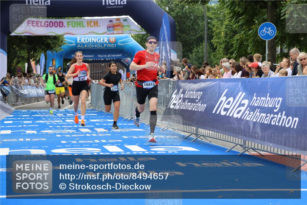 29.06.2025 - hella hamburg halbmarathon Strokosch-Dieckow http://msf.ph/oto/8494657 29.06.2025 10:41:48 Ziel 1169, 1512, 1763, 7092, 10415, 11765, 14346, 15521, 15535, 15935, 16507 meine-sportfotos.de