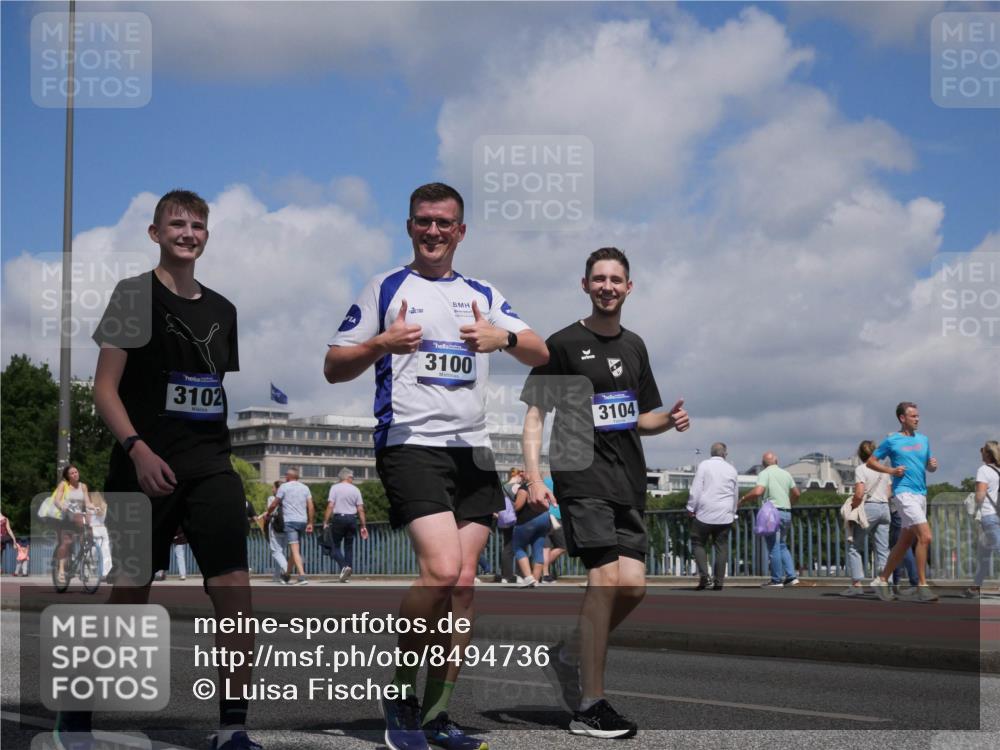 29.06.2025 - hella hamburg halbmarathon Luisa Fischer http://msf.ph/oto/8494736 29.06.2025 11:38:42 Kennedybrücke 3102, 3100, 3104, 3100, 3102, 3104, 5680, 8494 meine-sportfotos.de