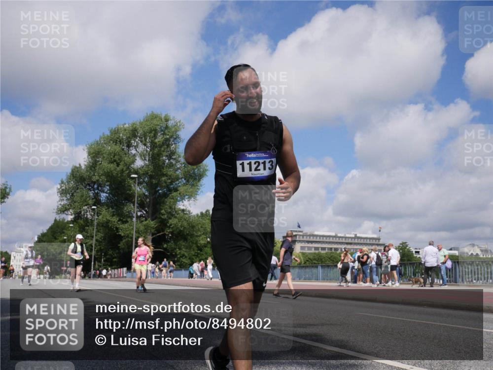 29.06.2025 - hella hamburg halbmarathon Luisa Fischer http://msf.ph/oto/8494802 29.06.2025 11:38:47 Kennedybrücke 11213, 3100, 7077, 7146, 8494 meine-sportfotos.de